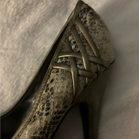 ICORA Silver Snakeskin heels - Picture 8 of 10